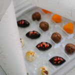 Büyük Boy Seperatörlü Kutu 24'lü Belçika Çikolatası